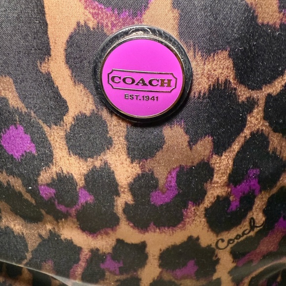 Coach Leopard Print Tote Bag – Purple & Brown Cheetah, Patent Trim, F25281 - Picture 4 of 11